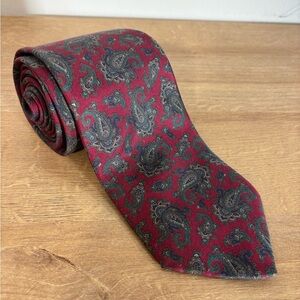 230 Park Deep Red Paisley Patterned 100% Silk Tie